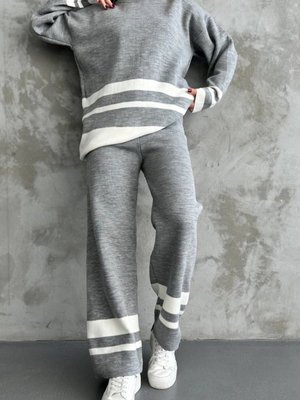 Gri Pantolonlu Şeritli Triko Takım Gri Pantolonlu Şeritli Triko Takım
