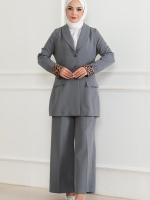 Gri Leopar Desenli Takım Gri Leopar Desenli Takım