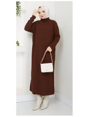 Kendinden Çizgili Tam Boy Triko Elbise