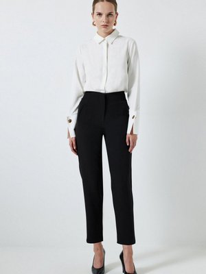 Yüksek Bel Pensli Pantolon Yüksek Bel Pensli Pantolon