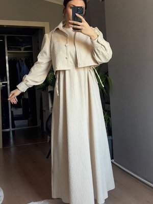 Ceketli Jile Takım Krem Ceketli Jile Takım Krem