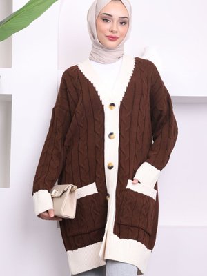 Kahverengi Cepli Düğmeli Triko Hırka