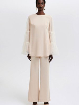 Tül Kol Detaylı Tunik Pantolon Takım