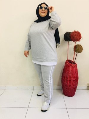 Büyük Beden Eşofman Takımı Armalı Gri Büyük Beden Eşofman Takımı Armalı Gri