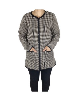 Kadın Önü Düğmeli Cepli Desenli Kalın Kışlık Hırka Kadın Önü Düğmeli Cepli Desenli Kalın Kışlık Hırka