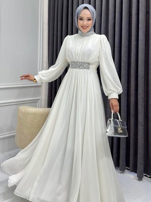 Yakası Ve Beli Taş Detaylı Şifon Abiye Elbise Beyaz