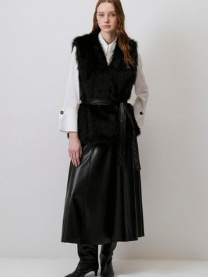 Kemer Detaylı Kürk Yelek