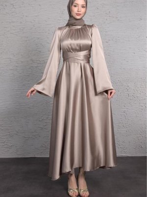 İspanyol Kol Beli Dolamalı Saten Abiye Elbise Pudralı Kahve