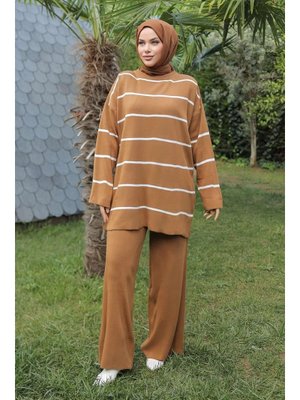 Kahverengi Çizgi Detaylı Triko Takım