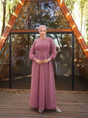 Nissra Robalı Tokalı Tesettür Elbise Nissra Robalı Tokalı Tesettür Elbise