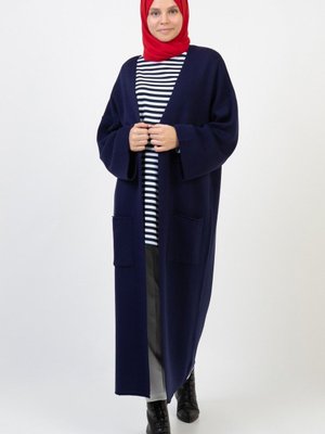 Lacivert Kışlık Kimono Kol Cepli V Yaka Hırka Lacivert Kışlık Kimono Kol Cepli V Yaka Hırka