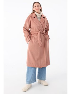 Gül Kruvaze Yaka Kuşaklı Kaşe Kaban