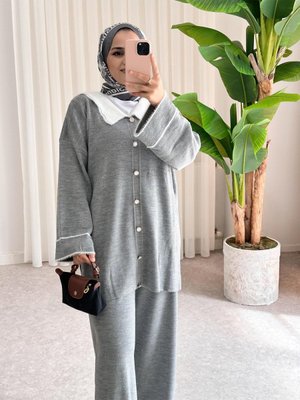 Gömlek Yaka Düğmeli Triko Takım Gri Gömlek Yaka Düğmeli Triko Takım Gri