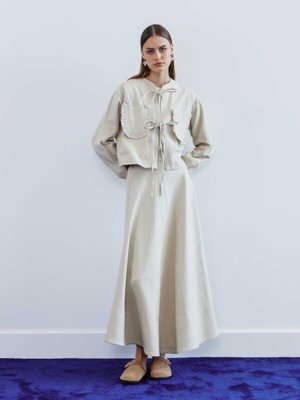 Cepleri Fırfır Detaylı Etekli Takım Taş