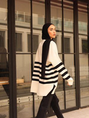 Çizgili Triko Tunik Çizgili Triko Tunik