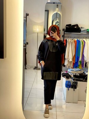 Deri Kapşonlu Sweat Deri Kapşonlu Sweat