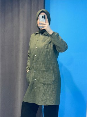 Yeni Sezon Kışlık Gömlek Yaka Su Desen Kapitone Mont Kadın Tesettür