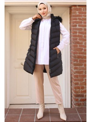 Siyah Kapüşonu Kürklü Şişme Yelek