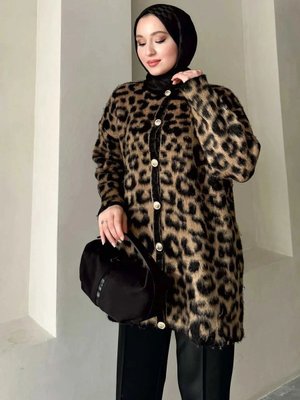 Leopar Detaylı Triko Hırka Leopar Detaylı Triko Hırka