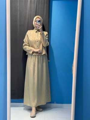 Yeni Sezon Tesettür Kadın Saten İpek Gömlek Etek 2'li İkili Takım