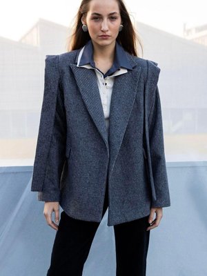 Kemer Detaylı Ceket