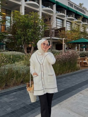 Düğmeli Angora Yelek