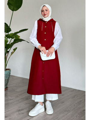 Bordo Zincir Detaylı Kapüşonlu Uzun Yelek Bordo Zincir Detaylı Kapüşonlu Uzun Yelek