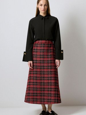 A Kesim Ekoseli Etek