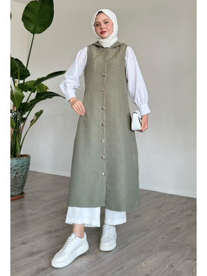 Haki Zincir Detaylı Kapüşonlu Uzun Yelek Haki Zincir Detaylı Kapüşonlu Uzun Yelek