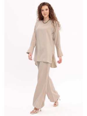 Ekru Rahat Pantolonlu Takım
