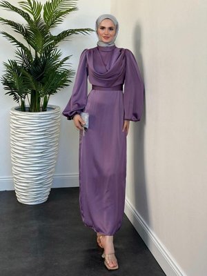 Amber Drape Detay Saten Abiye Elbise Lila