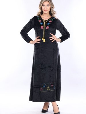 Siyah Nakış İşleme Detaylı Kadife Elbise