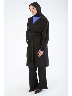 Siyah Kemerli Çıtçıtlı Oversize Trençkot