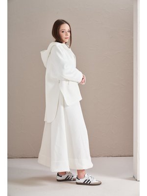 Ekru İplik Şardonlu Kapüşonlu Ceket