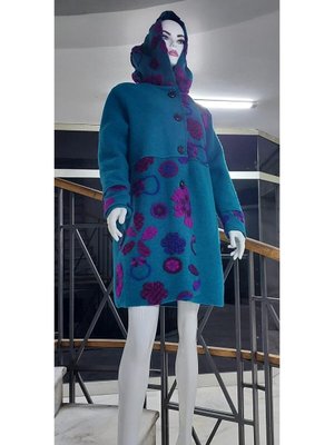 Turkuaz İtalyan Kapüşonlu Kabartma Çiçekli Astarlı Yün Keçe Kaban