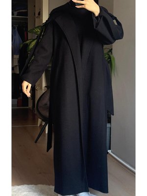 Kol Detaylı Kaşe Kaban Siyah Kol Detaylı Kaşe Kaban Siyah