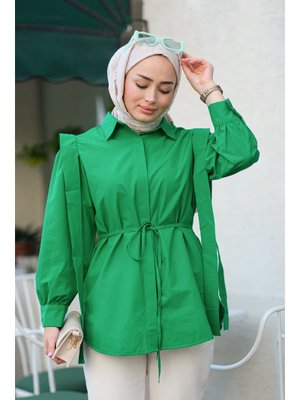Yeşil Pile Detay Önü Gizli Düğmeli Gömlek Yeşil Pile Detay Önü Gizli Düğmeli Gömlek