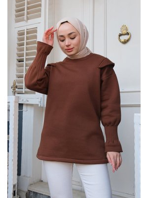 Kahverengi Omuz Vatkalı Oversize Sweat Kahverengi Omuz Vatkalı Oversize Sweat