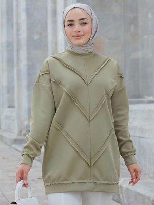 Önü V Detaylı Tunik Fıstık Yeşil Önü V Detaylı Tunik Fıstık Yeşil