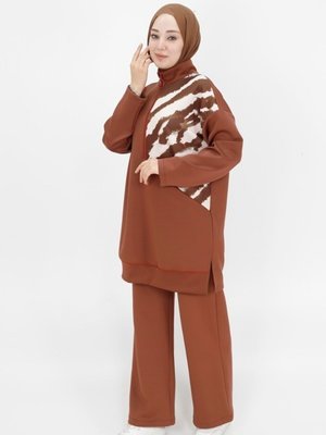 Fermuar Detaylı Scuba Kumaş Sweatshirt Fermuar Detaylı Scuba Kumaş Sweatshirt