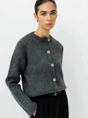 Premium Tüy Dokulu Füme Hırka