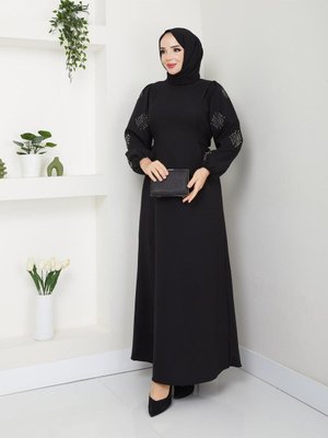 Taş Detaylı Kumkrep Elbise