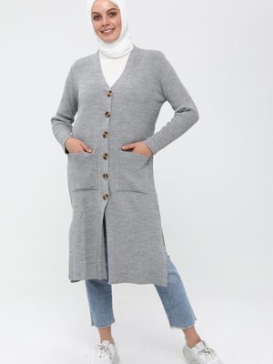 Çift Cepli Düğmeli Uzun Kışlık Hırka Çift Cepli Düğmeli Uzun Kışlık Hırka