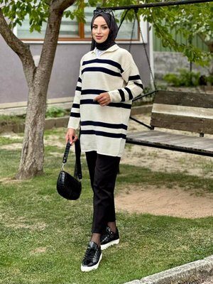 Bej Yakalı Çizgili Triko Tunik Bej Yakalı Çizgili Triko Tunik