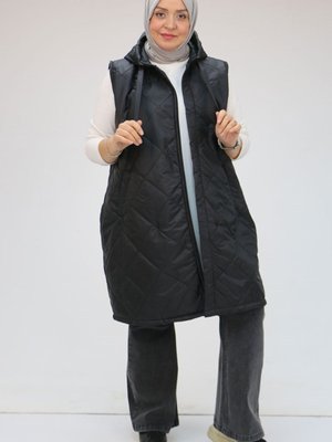 Büyük Beden Fermuarlı Kapüşonlu Kapitone Yelek Siyah Büyük Beden Fermuarlı Kapüşonlu Kapitone Yelek Siyah