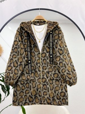 Leopar Desen Kaşe Kaban