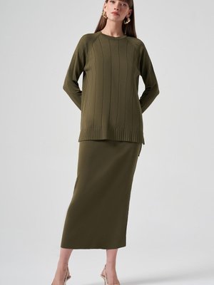 Merserize Triko Kalem Etekli Takım Haki