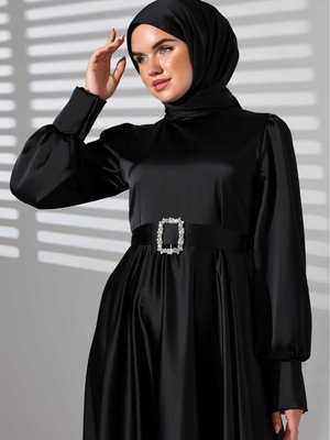 Siyah Saten Kemerli Bellae Elbise