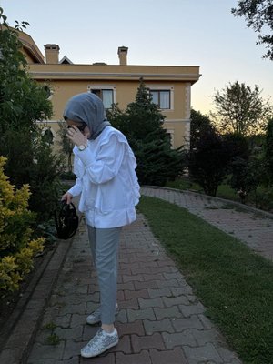 Volan Detaylı Hırka