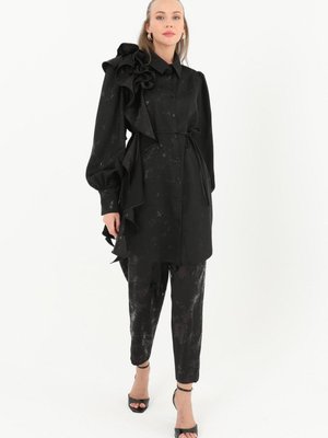Çiçek Detaylı Fırfırlı Pantolon Tunik Takım Çiçek Detaylı Fırfırlı Pantolon Tunik Takım